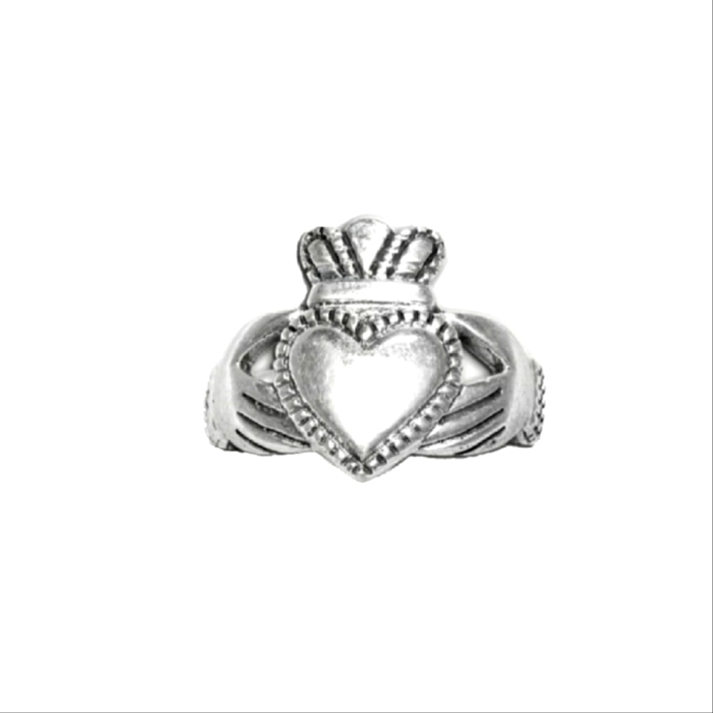🥰 LAVISH CLADDAGH RING